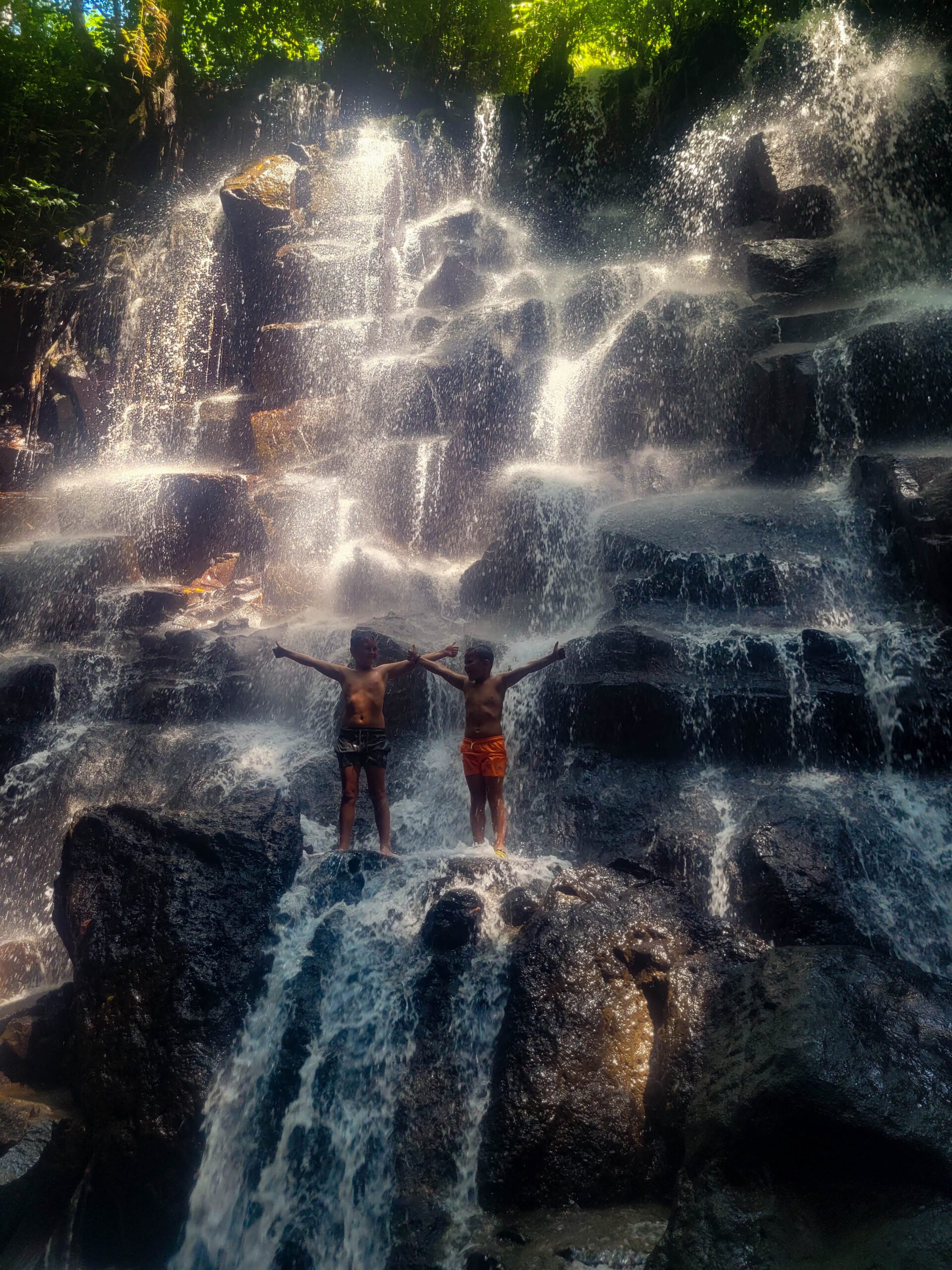 Kanto Kanto watervallen, Bali met kinderen
