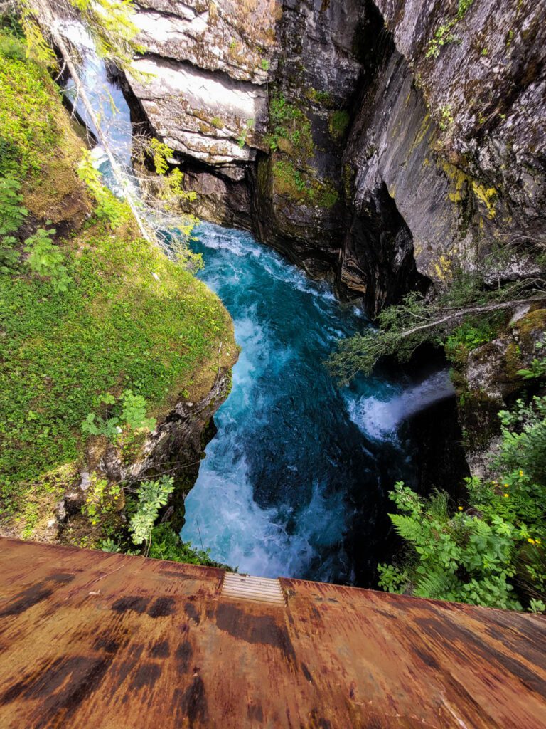 Rondreis Noorwegen. Vakantie Noorwegen. Roadtrip Noorwegen. mooiste watervallen Mooiste bezienswaardigheden van Noorwegen